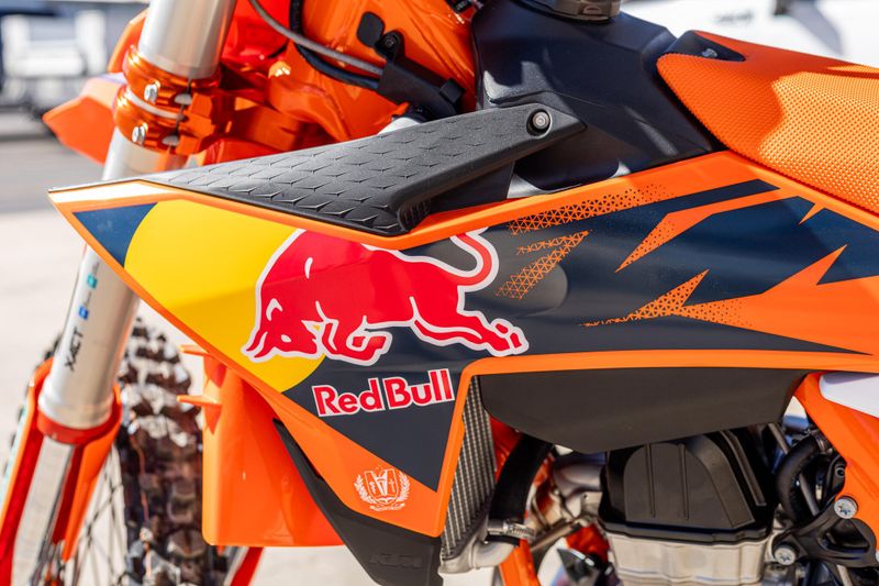 2025 KTM 450 SXF FACTORY EDITION Image 12