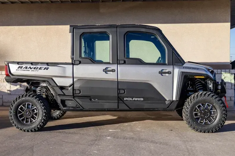 2025 Polaris RANGER CREW XD 1500 NORTHSTAR EDITION ULTIMATE TITANIUM METALLIC GLOSSImage 9