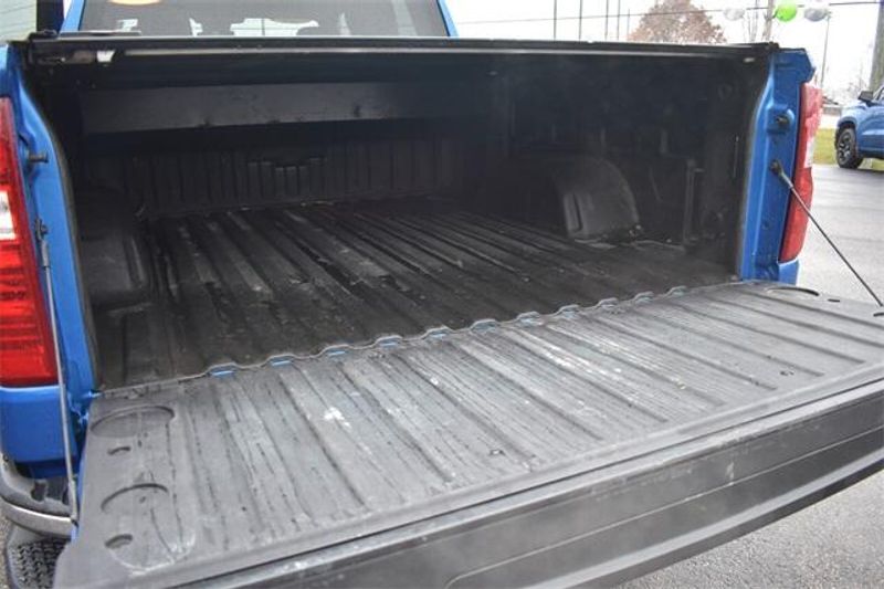 Used 2022 Chevrolet Silverado 1500 LTImage 19