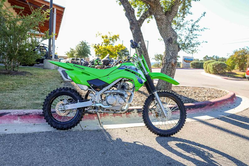 NEW 2026 KAWASAKI KLX140R Image 18