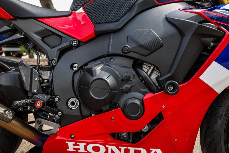 2022 Honda CBR1000RR ABS Image 3