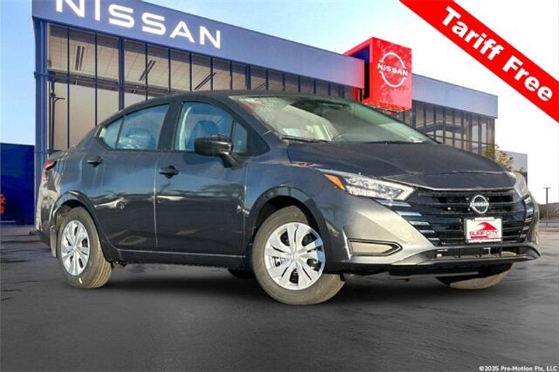 2025 Nissan Versa 1.6 SImage 1