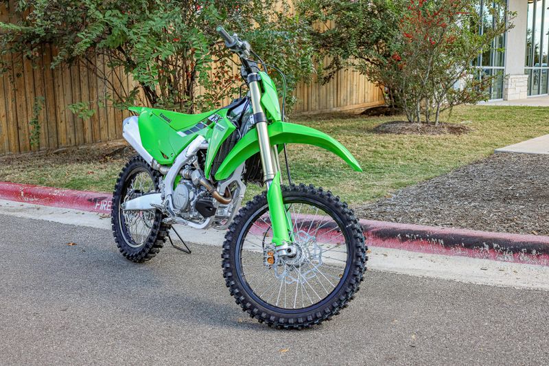 2025 Kawasaki KX 250  LIME GREENImage 1