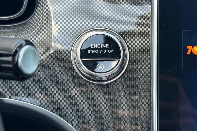 New 2026 Mercedes-Benz C-Class C 300Image 18