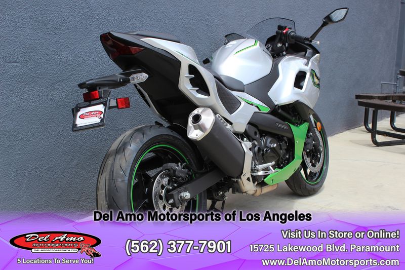 2024 Kawasaki NINJA 7 HYBRID ABSImage 8