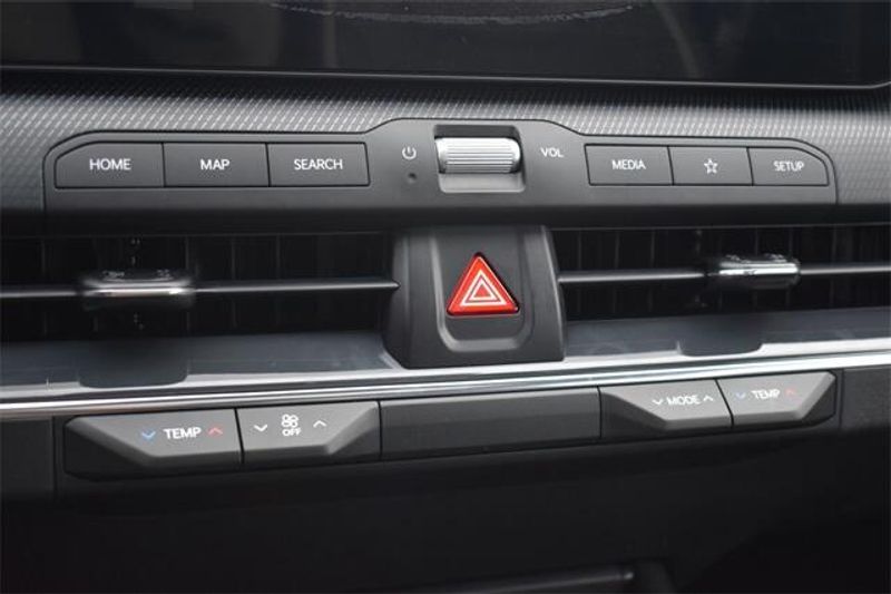 2025 Kia K4 GT-LineImage 29