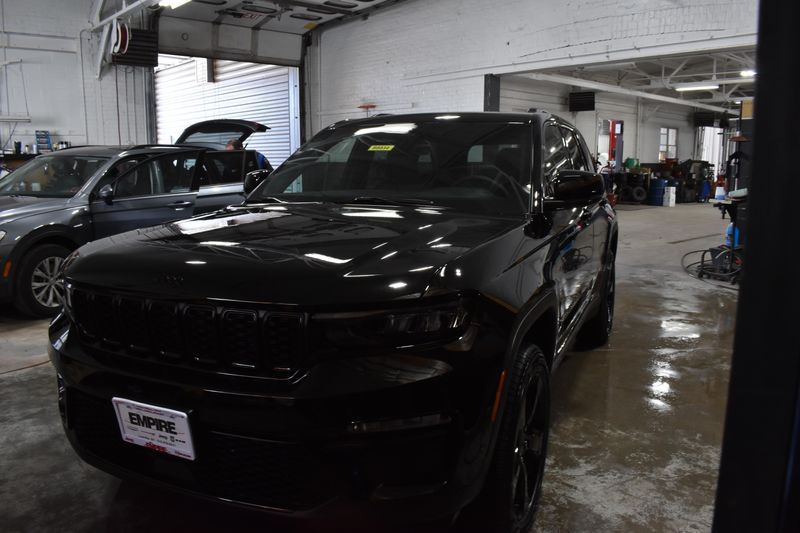 New 2025 Jeep Grand Cherokee Limited 4x4