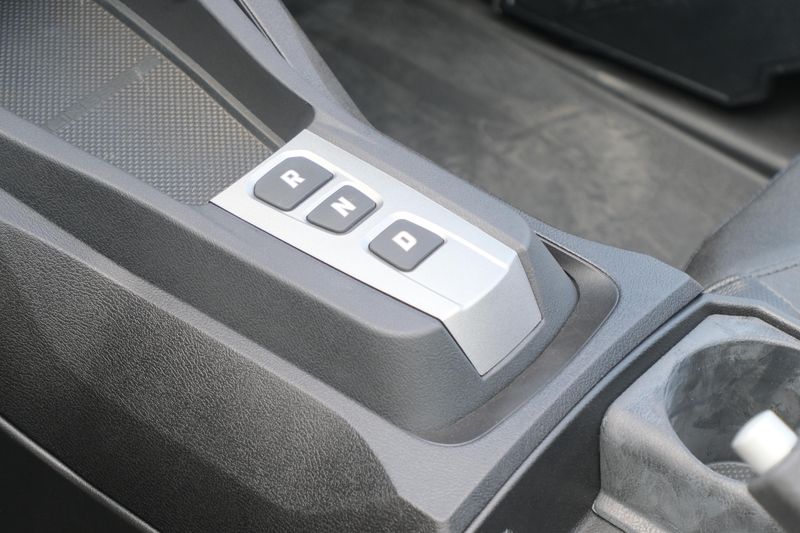 NEW 2025 POLARIS SLINGSHOT SL AUTODRIVE Image 19