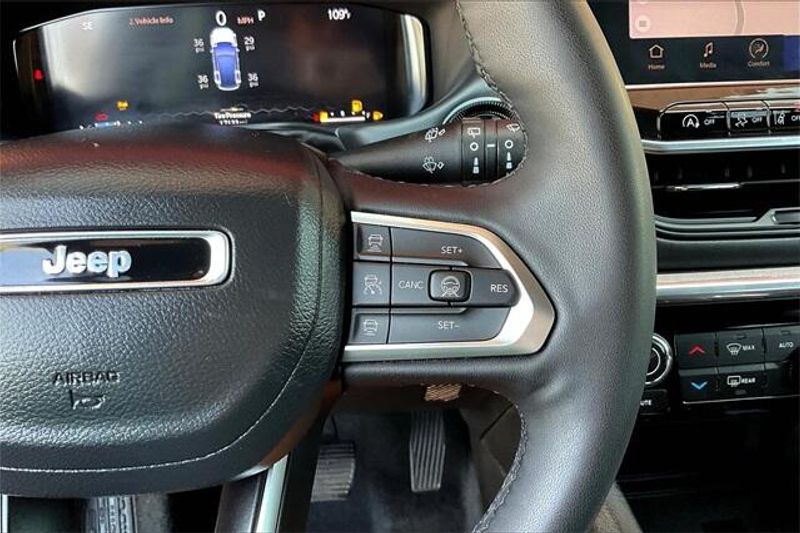 2023 Jeep Compass LimitedImage 19