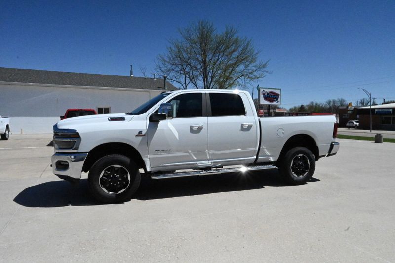 2025 RAM 2500 LaramieImage 5