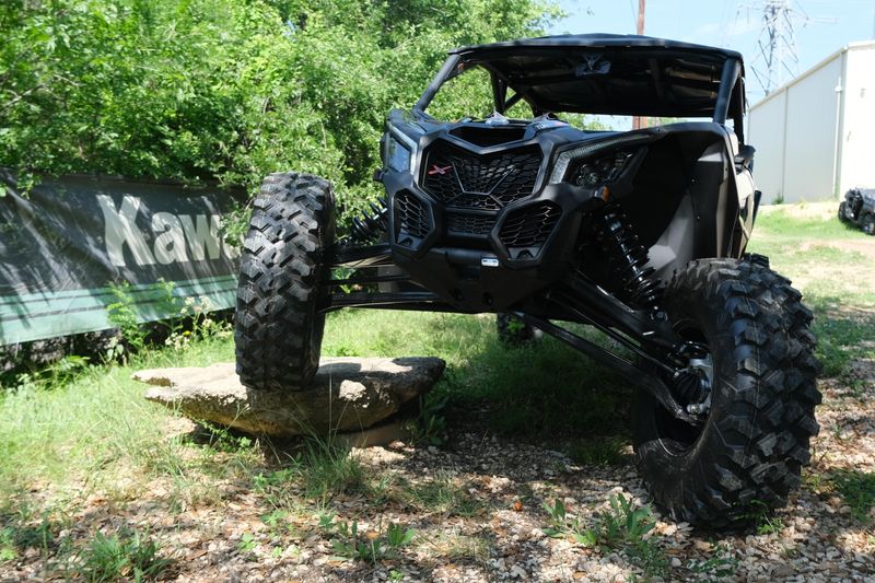 2025 Can-Am MAVERICK X3 MAX X RS TURBO RR TRIPLE BLACK Image 32