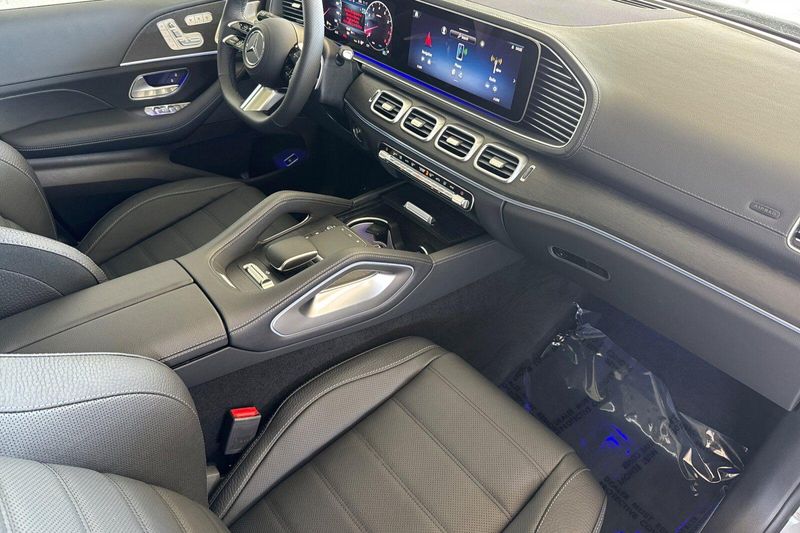 New 2026 Mercedes-Benz GLS 450Image 15