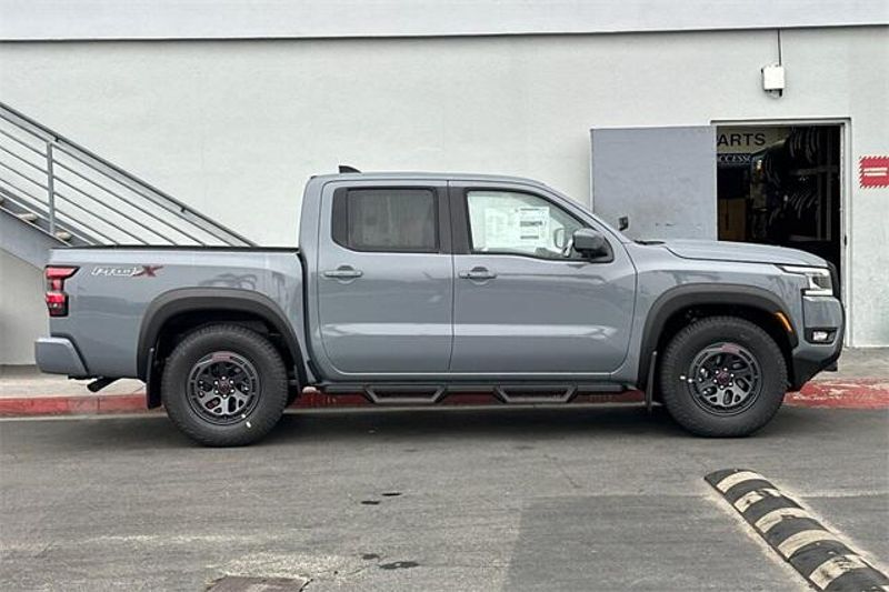 New 2025 Nissan Frontier PRO-XImage 2