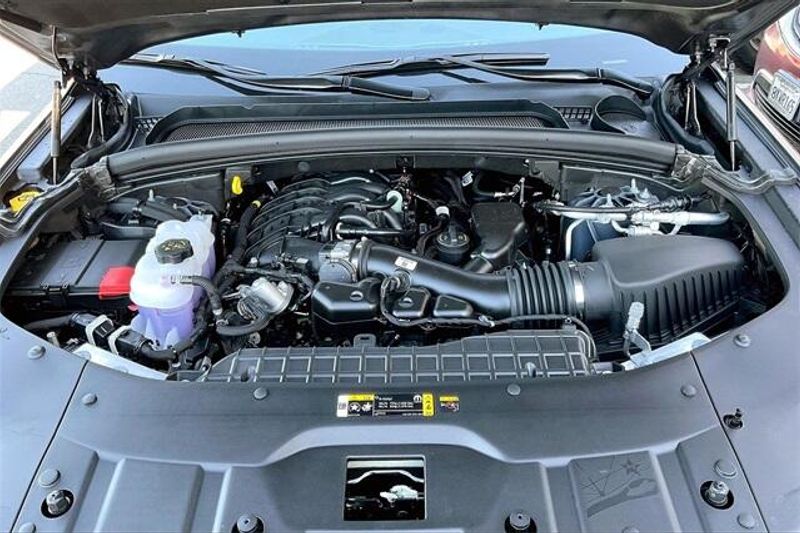 New 2025 Jeep Grand Cherokee Altitude 4x2Image 9