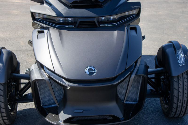 NEW 2026 CAN-AM SPYDER RT LIMITED Image 8