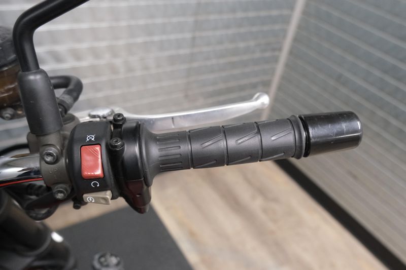 USED 2018 KAWASAKI Z900RS Image 18