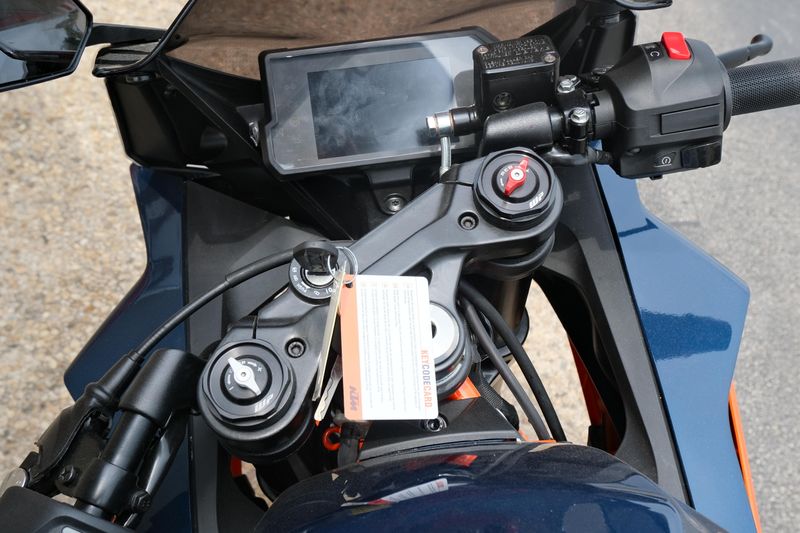 New 2024 KTM RC 390 BLUE Image 11