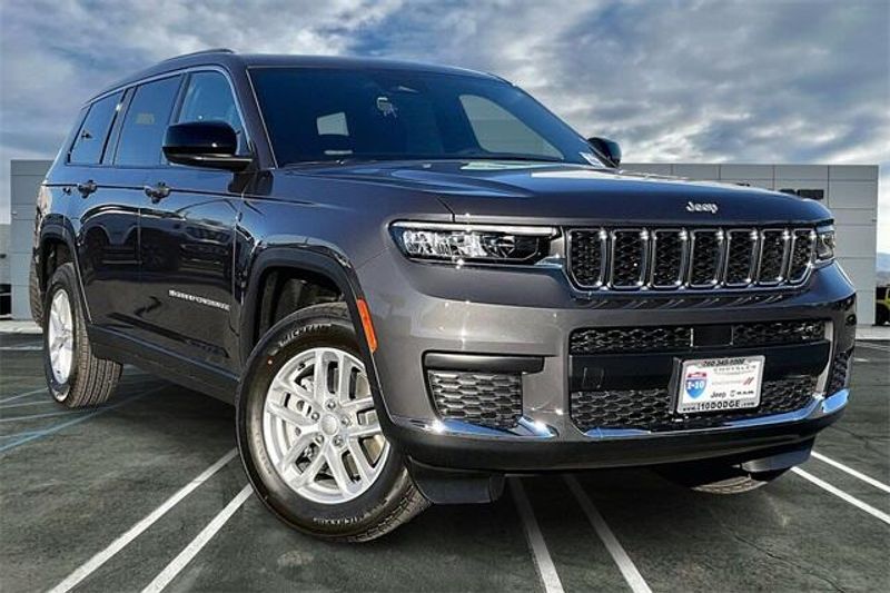 New 2025 Jeep Grand Cherokee L Laredo X 4x2Image 14