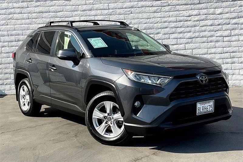 2019 Toyota RAV4 XLEImage 12