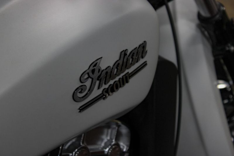 2022 Indian Motorcycle SCOUT 1200 WHITE Image 8