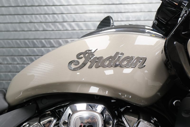 NEW 2026 INDIAN MOTORCYCLE PURSUIT LIMITED WITH 112 PACKAGE Image 9