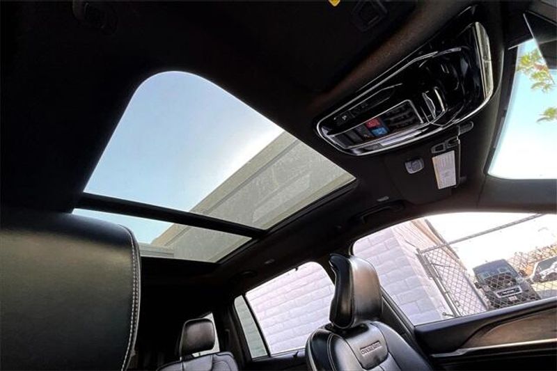 Used 2022 Jeep Grand Cherokee L OverlandImage 29