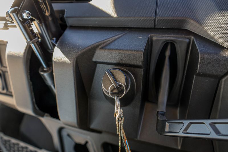 NEW 2026 POLARIS RANGER CREW 1000 PREMIUM Image 10