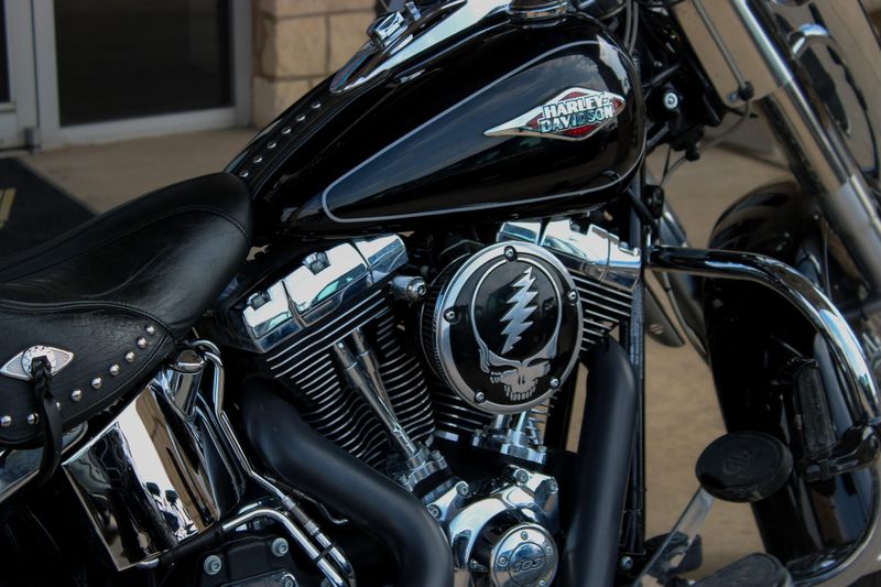 2013 HARLEY HERITAGE SOFTAIL BLACK Image 10
