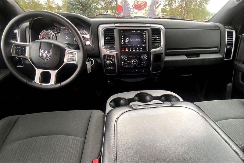 2021 Ram 1500 Classic Warlock photo 15