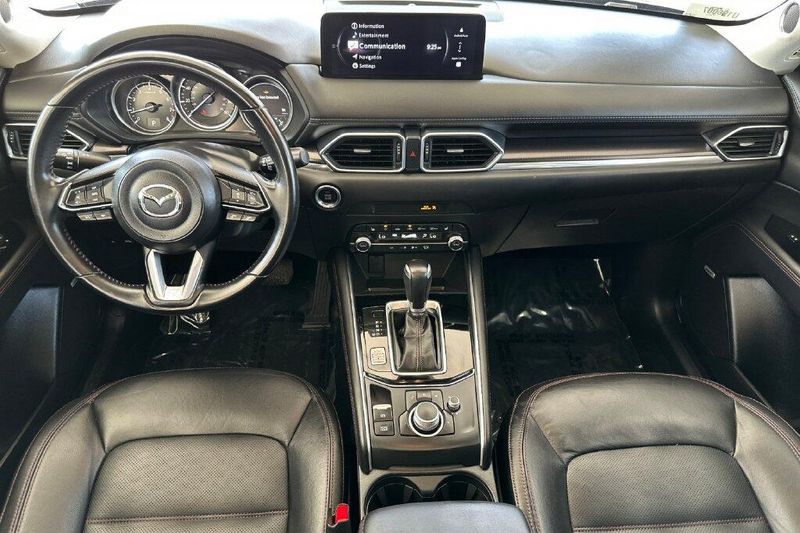 Used 2025 Mazda CX-5 2.5 S Carbon EditionImage 12