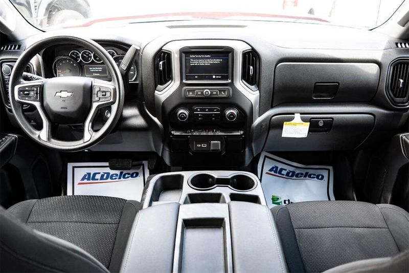 2022 Chevrolet Silverado 1500 Custom photo 25