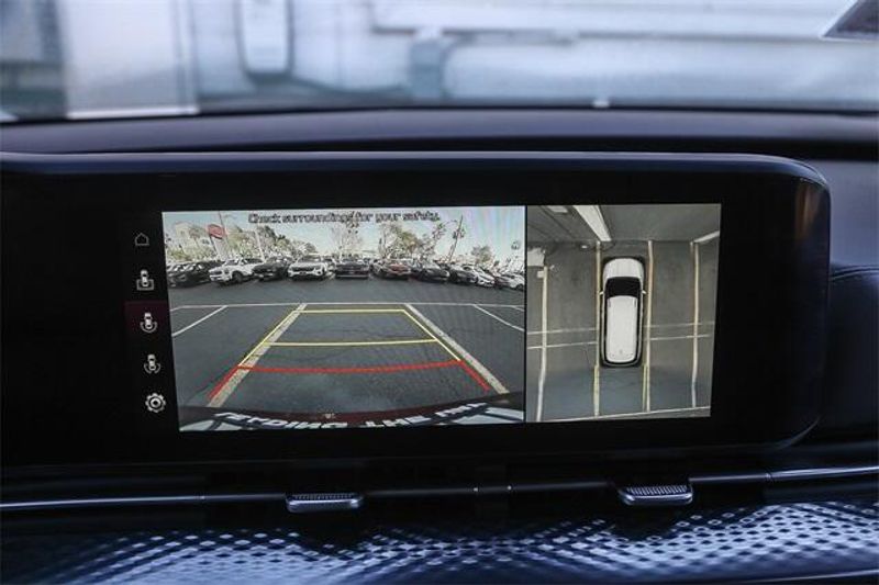 2022 Kia Carnival SX PrestigeImage 25