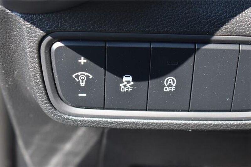 New 2025 Kia Soul LXImage 20
