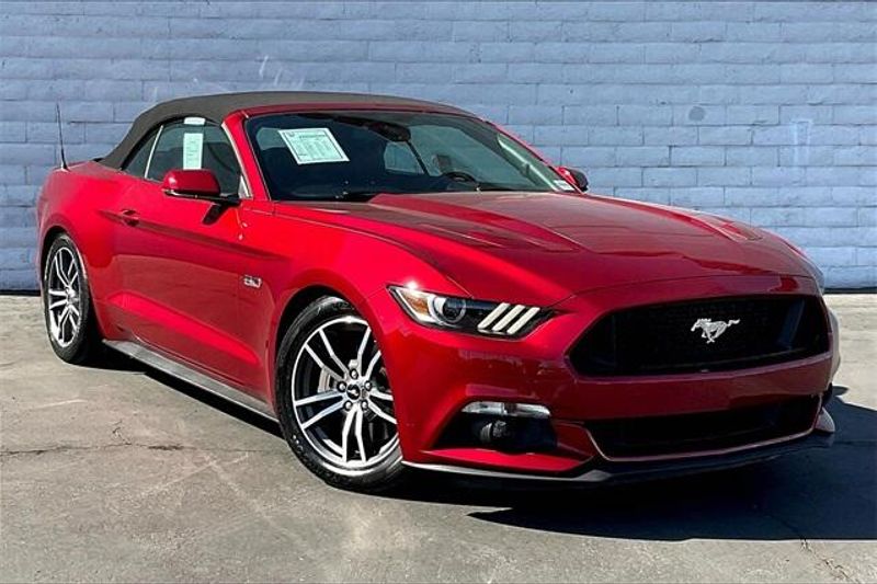 2017 Ford Mustang GT PremiumImage 12