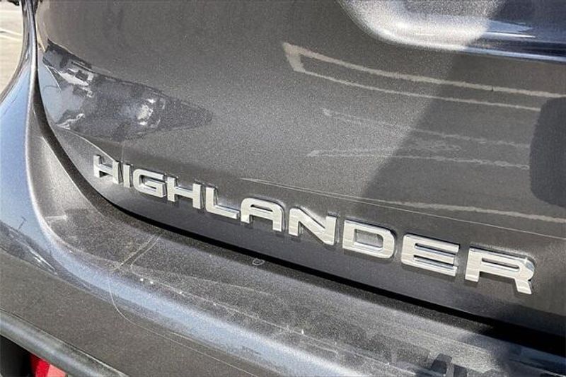 Used 2023 Toyota Highlander XSEImage 31
