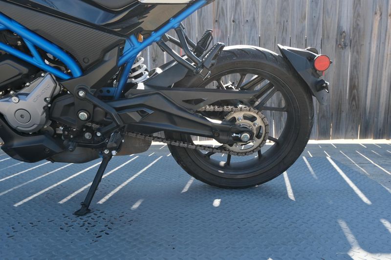 USED 2024 CFMOTO 300NK Image 14