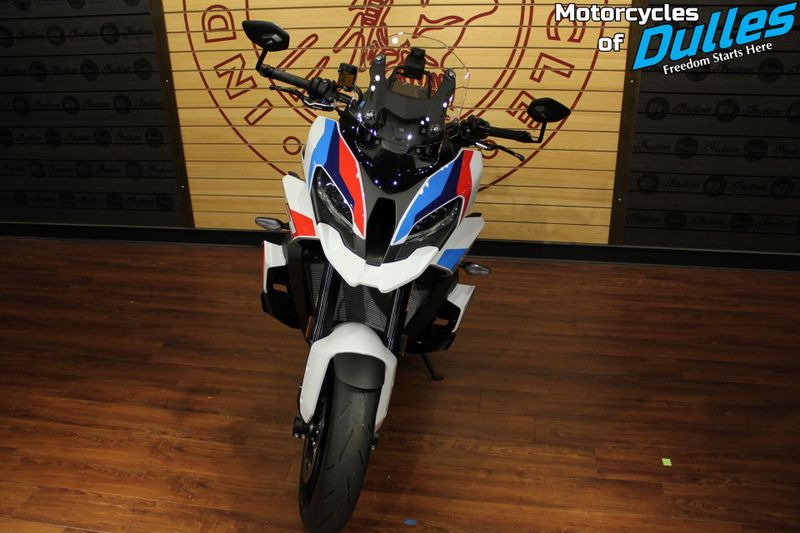 New 2026 BMW M1000XR Image 3