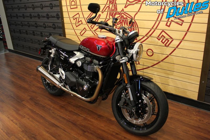 New 2025 Triumph Speed Twin 1200 Image 2