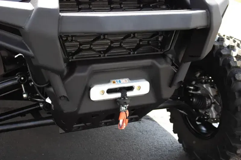 NEW 2026 CAN-AM DEFENDER MAX LIMITED CAB HD11 Image 8