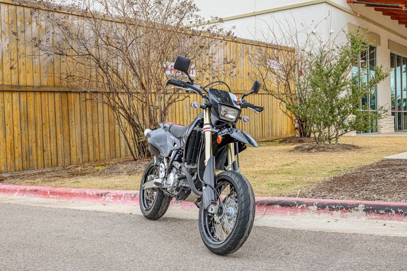 USED 2022 SUZUKI DRZ400SM Image 1