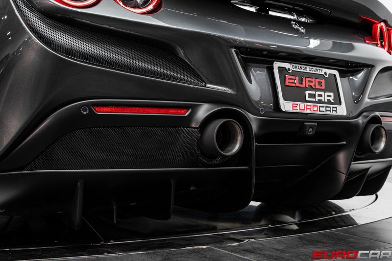 2022 Ferrari F8 Spider *HUGE CARBON OPTIONS * PASSENGER DISPLAY*Image 26