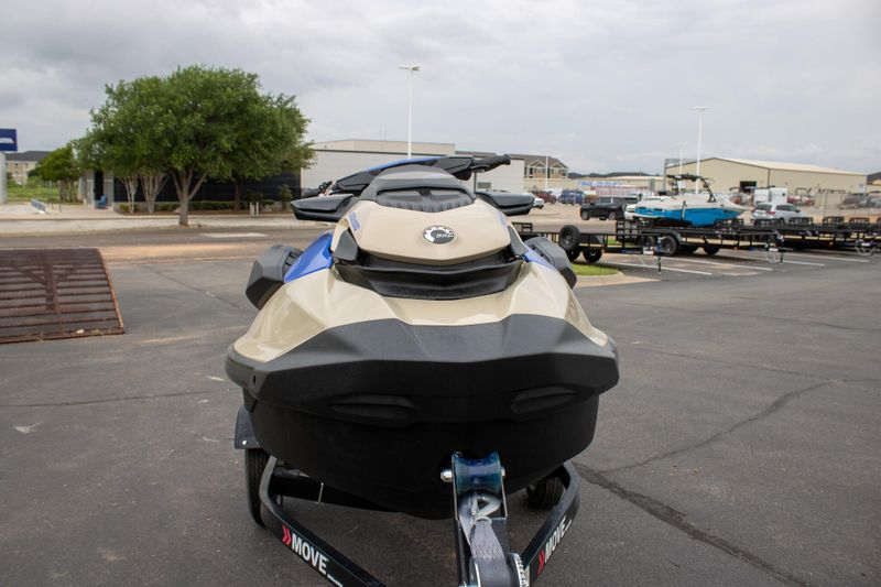 NEW 2026 SEADOO WAKE 170 WITH SOUND SYSTEM Image 2