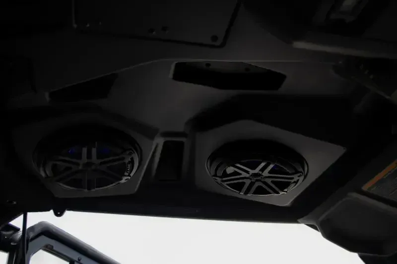 NEW 2026 CAN-AM DEFENDER MAX LONE STAR CAB HD11 Image 17