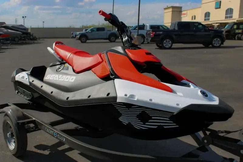 NEW 2026 SEADOO SPARK TRIXX FOR 3 90HP WITH SOUND SYSTEM Image 10