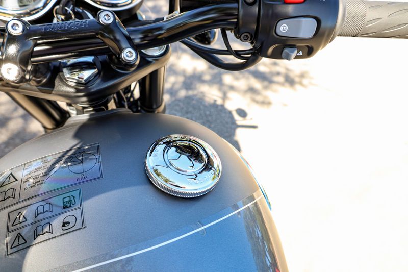 USED 2025 TRIUMPH BONNEVILLE T120 Image 4
