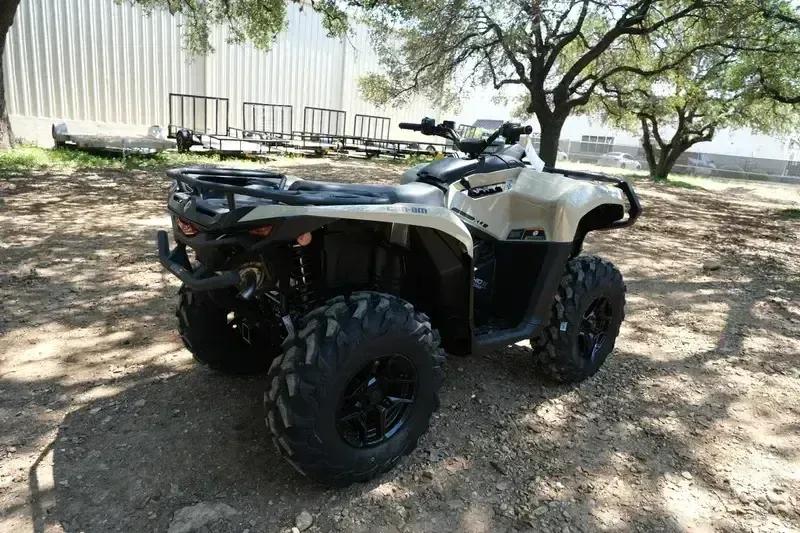 NEW 2025 CAN-AM OUTLANDER PRO HD5 Image 3