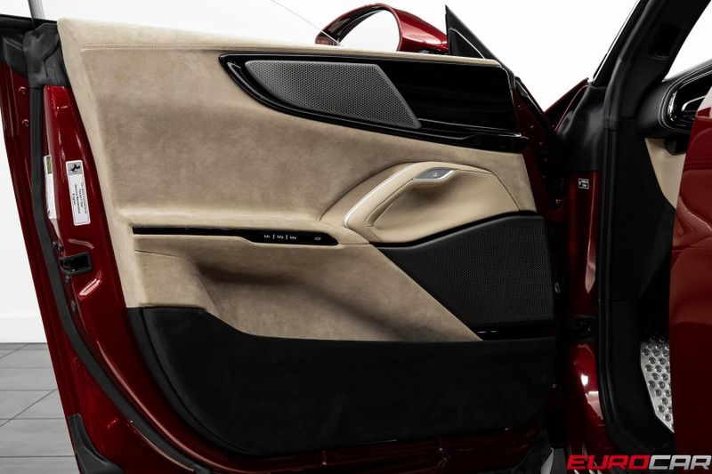 Used 2024 Ferrari Purosangue *SPECIAL FACTORY PAINT * PASSENGER DISPLAY*Image 30