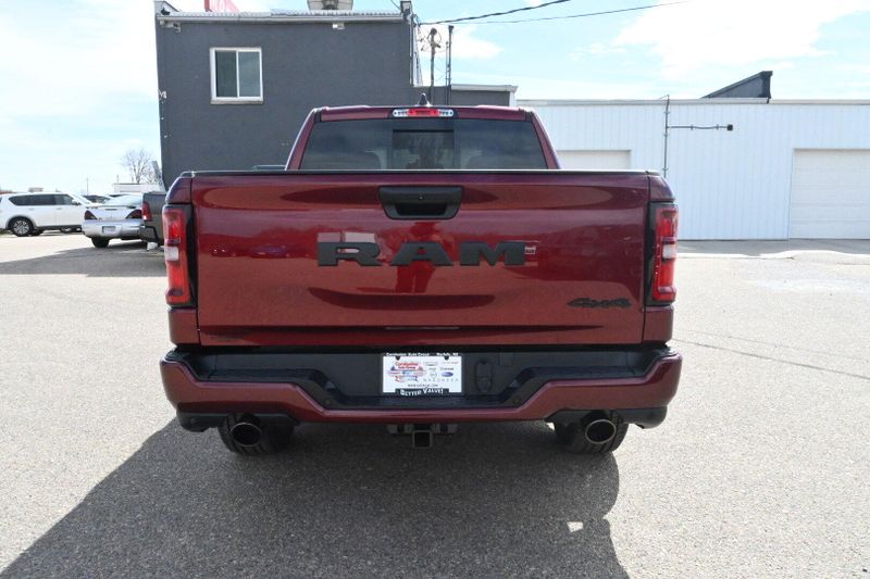 2025 RAM 1500 TradesmanImage 7