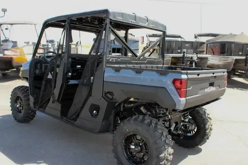 2025 Polaris RANGER CREW XP 1000 PREMIUM STEALTH GRAY Image 5