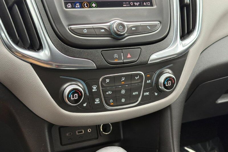 Used 2024 Chevrolet Equinox LTImage 19